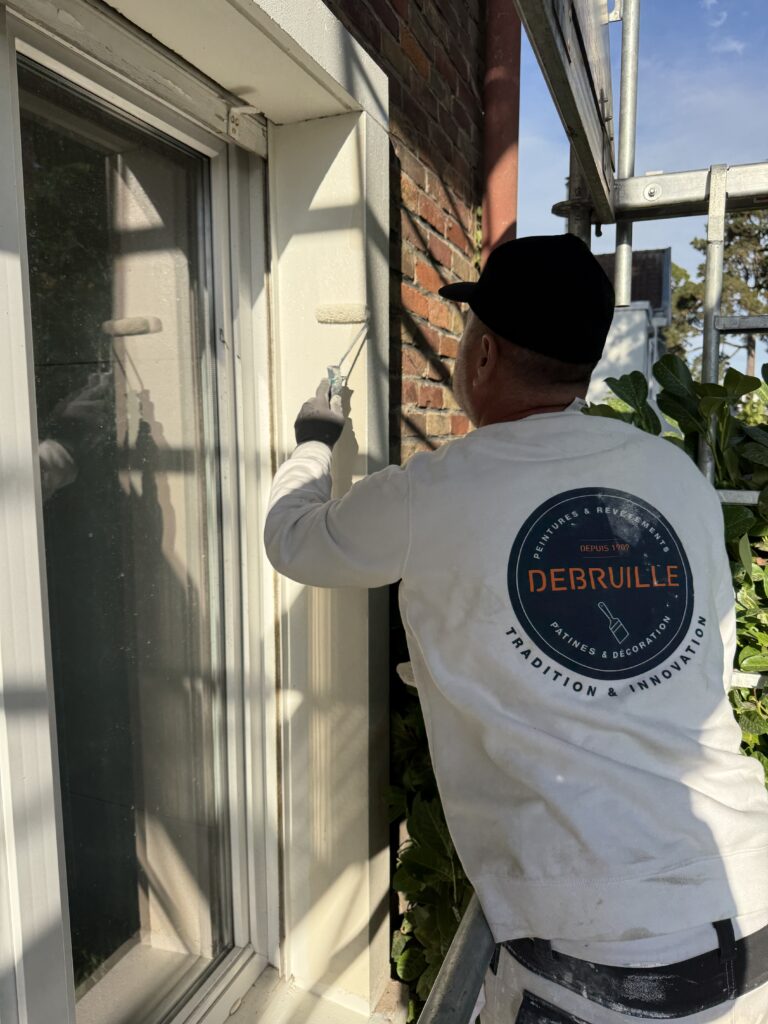 Collaborateur Maison Debruille intervenant sur un chantier
