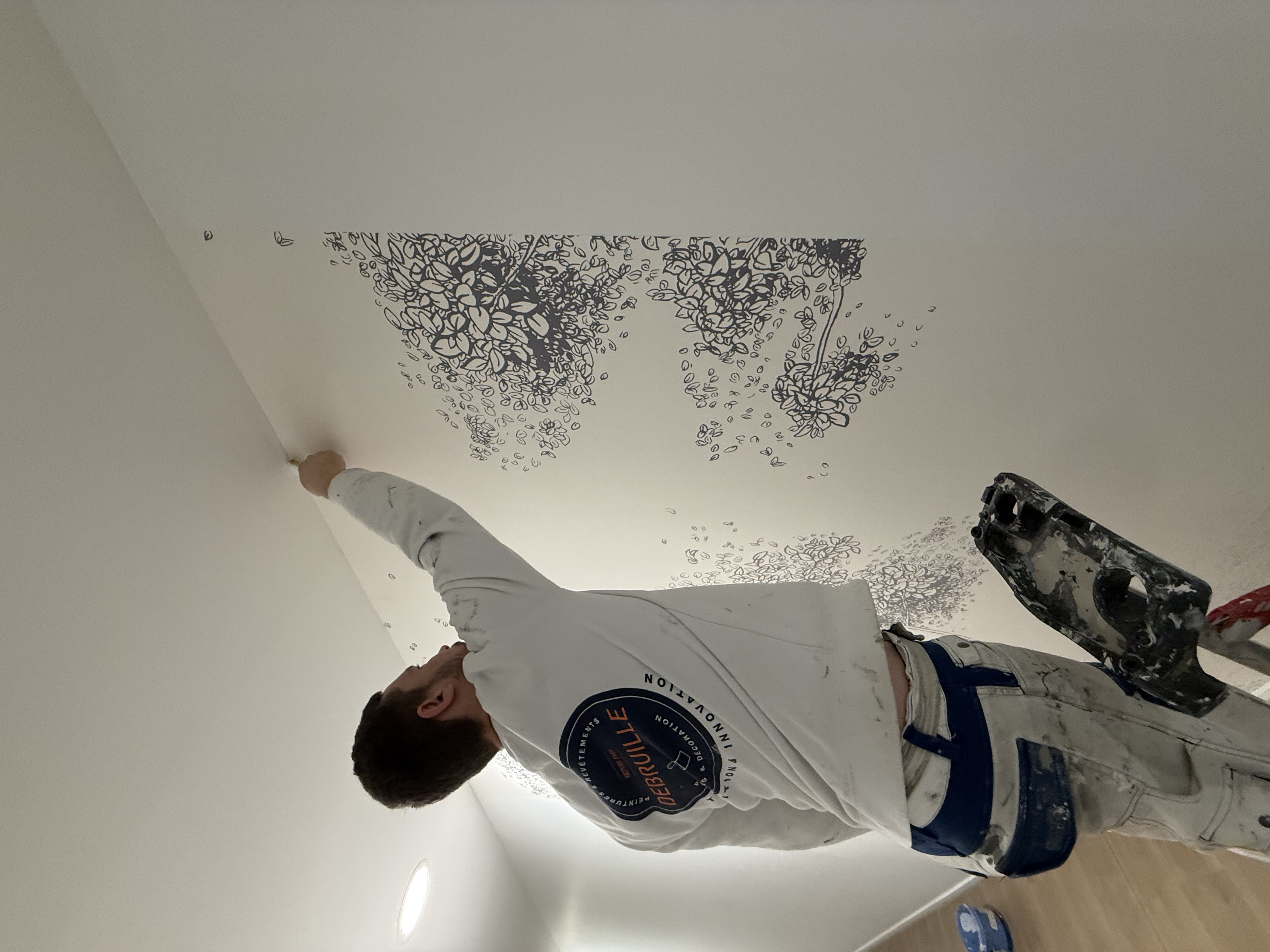 Pose professionnelle de papier peint à Lille